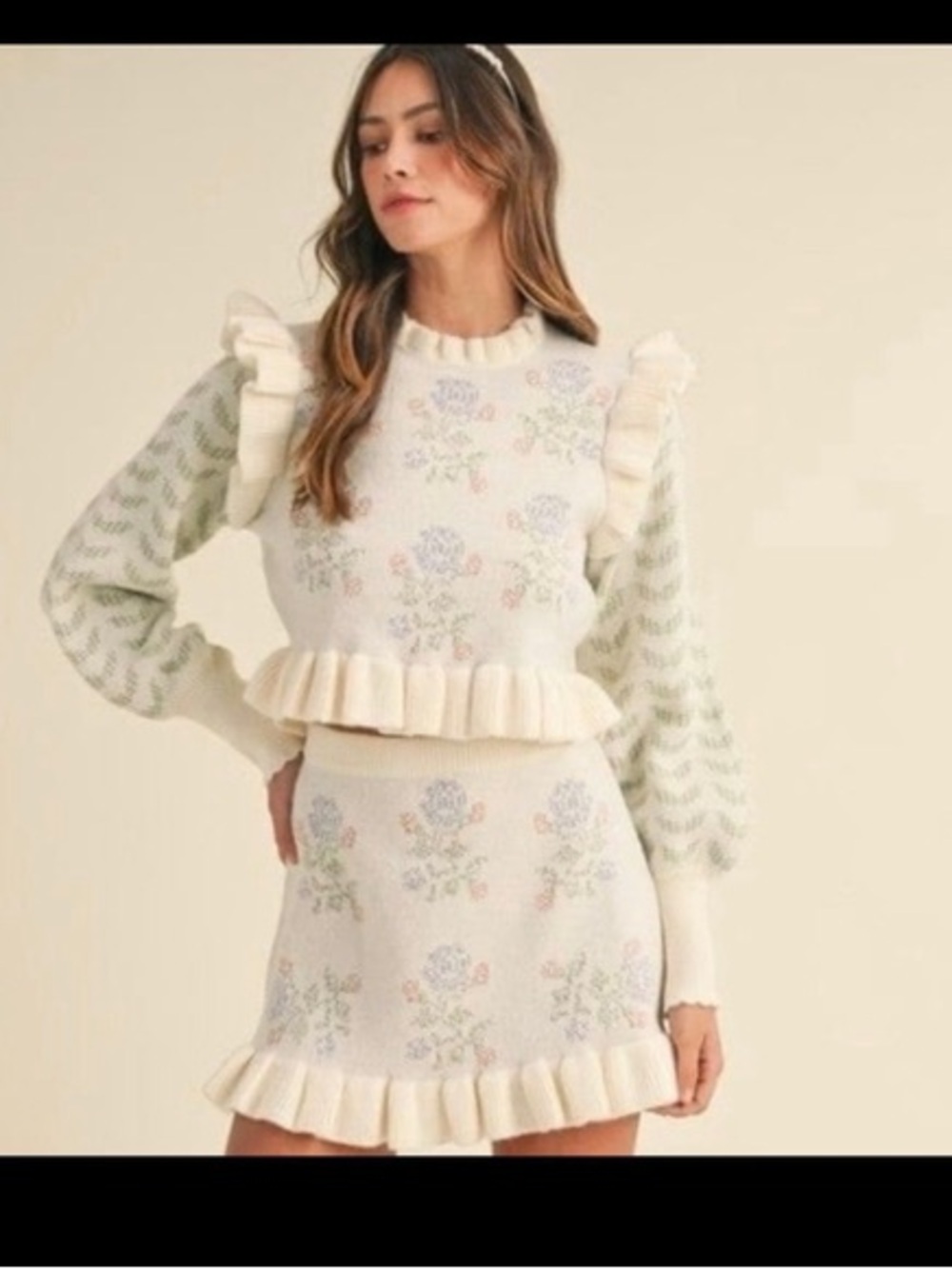 Mable Cream Floral Knit Mini Skirt / Sweater Set with Ruffle Hem Size Large